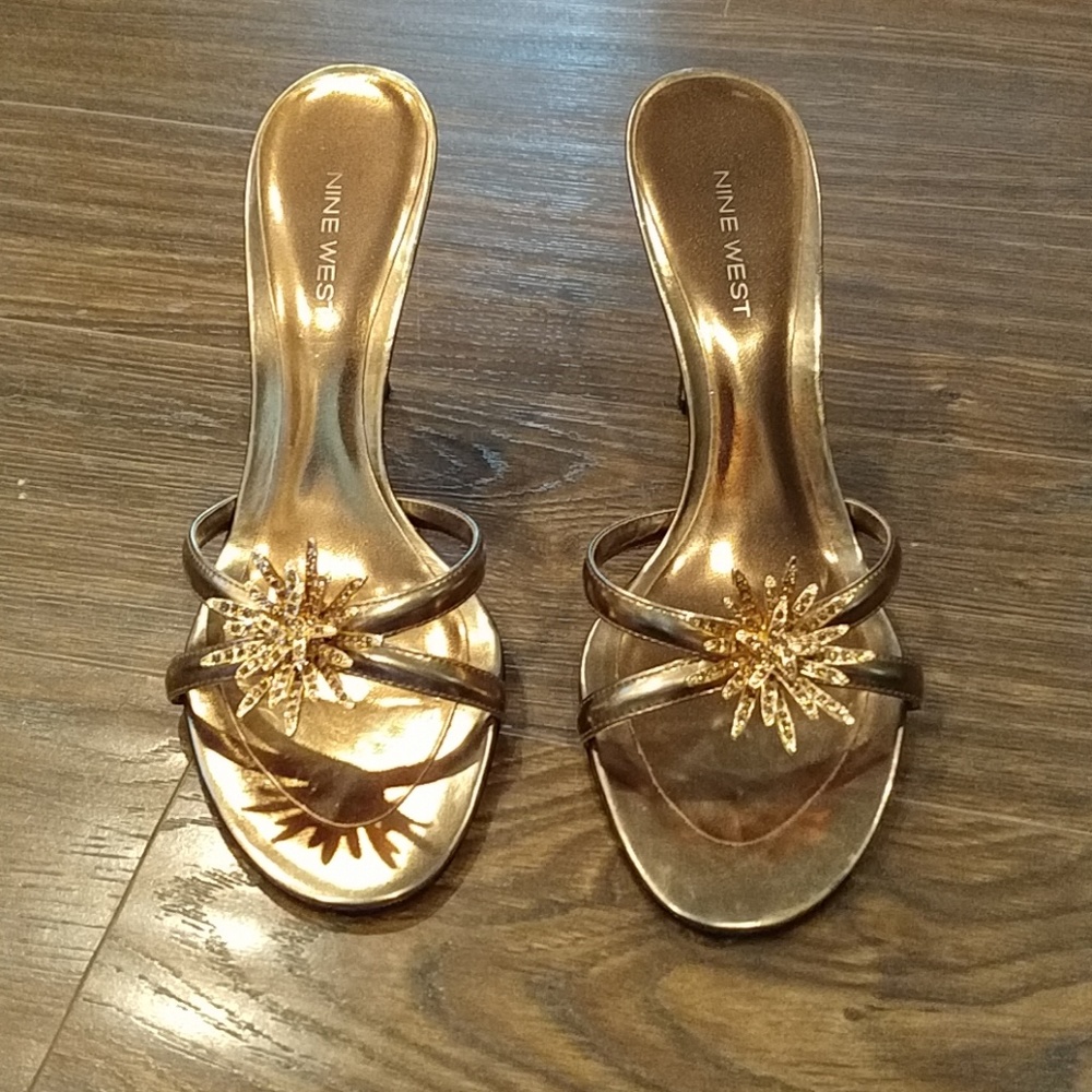 Nine West Gold Sandals w/gems